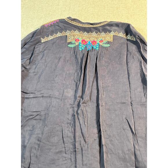Johnny Was Women’s Medium Black Floral Embroidered ¾-Sleeve ½-Button Shirt Boho - Picture 10 of 12
